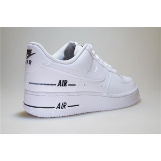 Nike Air Force 1 07 LV8 3 (weiß)